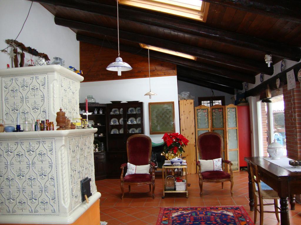 Cascina Nel Bosco Bed & Breakfast Moncucco Torinese Dış mekan fotoğraf
