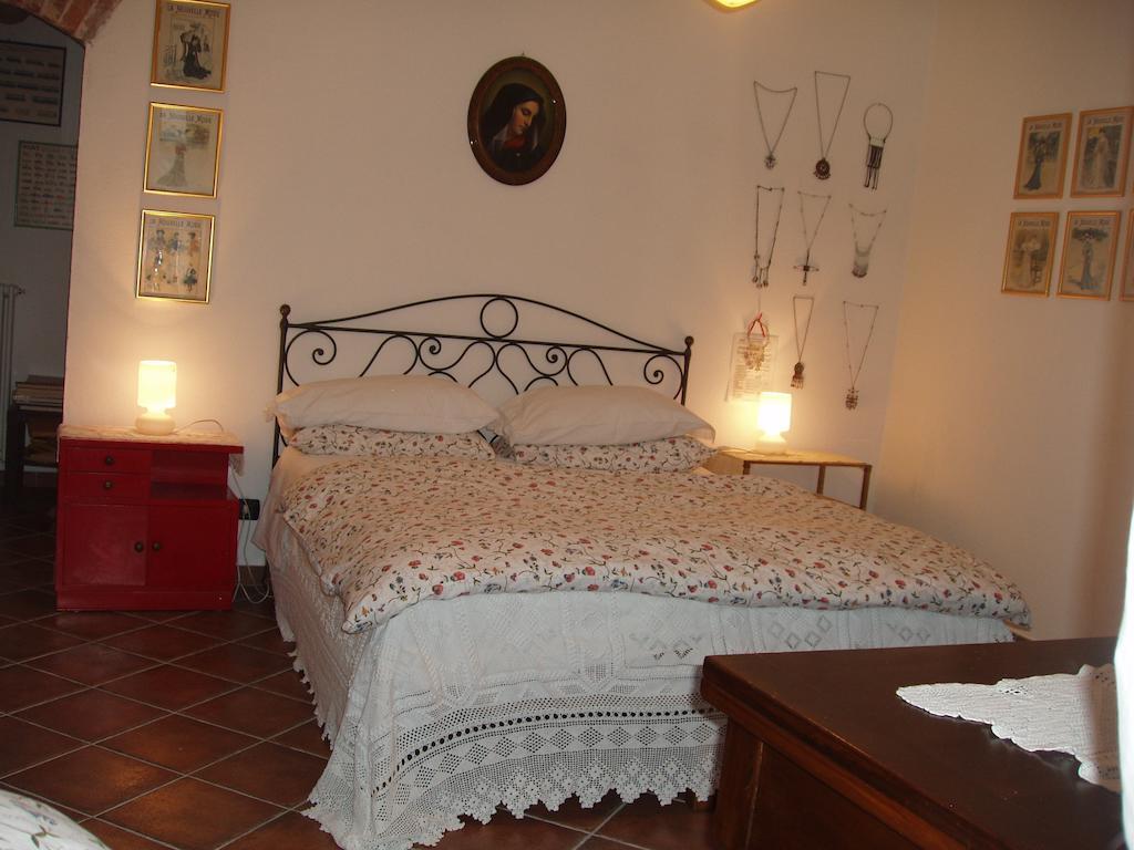Cascina Nel Bosco Bed & Breakfast Moncucco Torinese Dış mekan fotoğraf